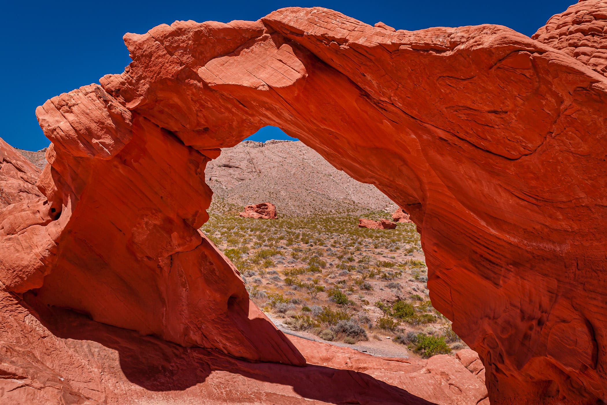 A stone arch at Nevada's Valley of Fire State Park.