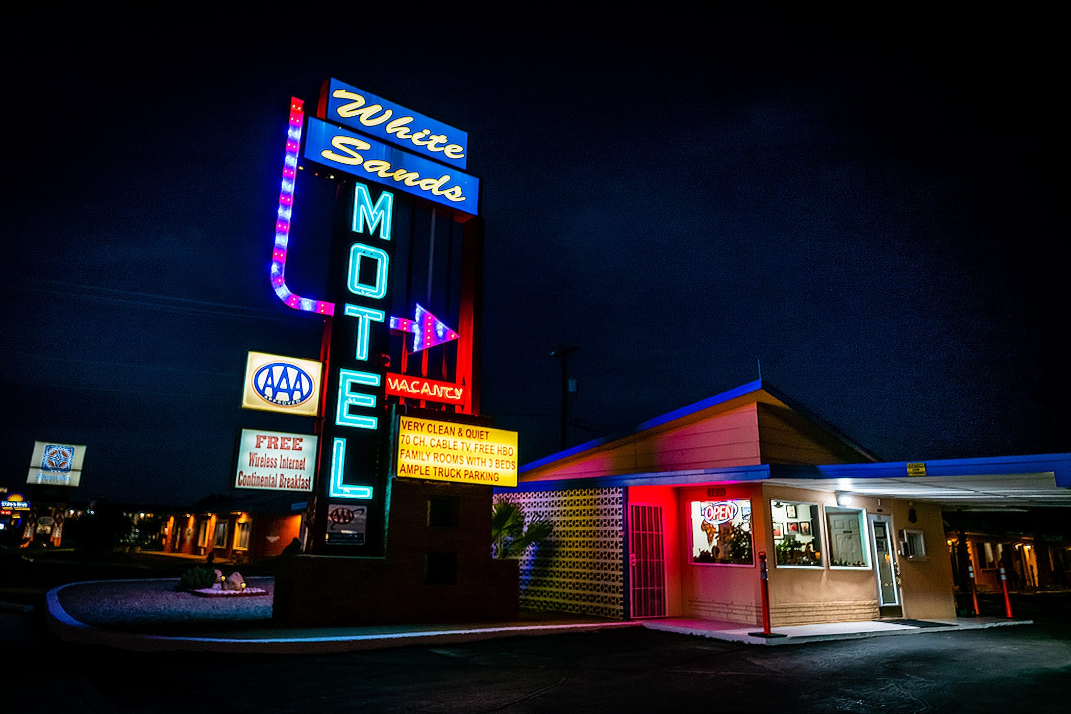 Alamogordo, New Mexico's White Sands Motel at night.